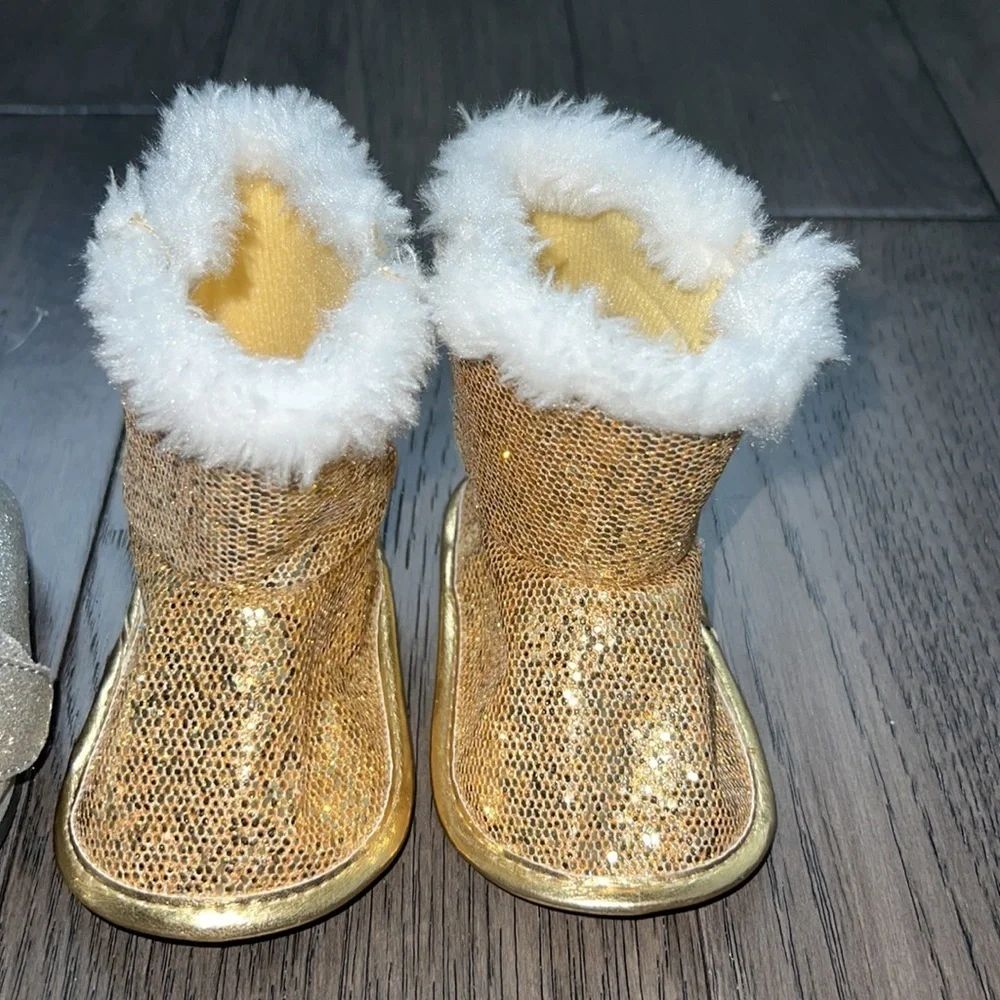 NWT Rising star infinite glitter shoes and boots